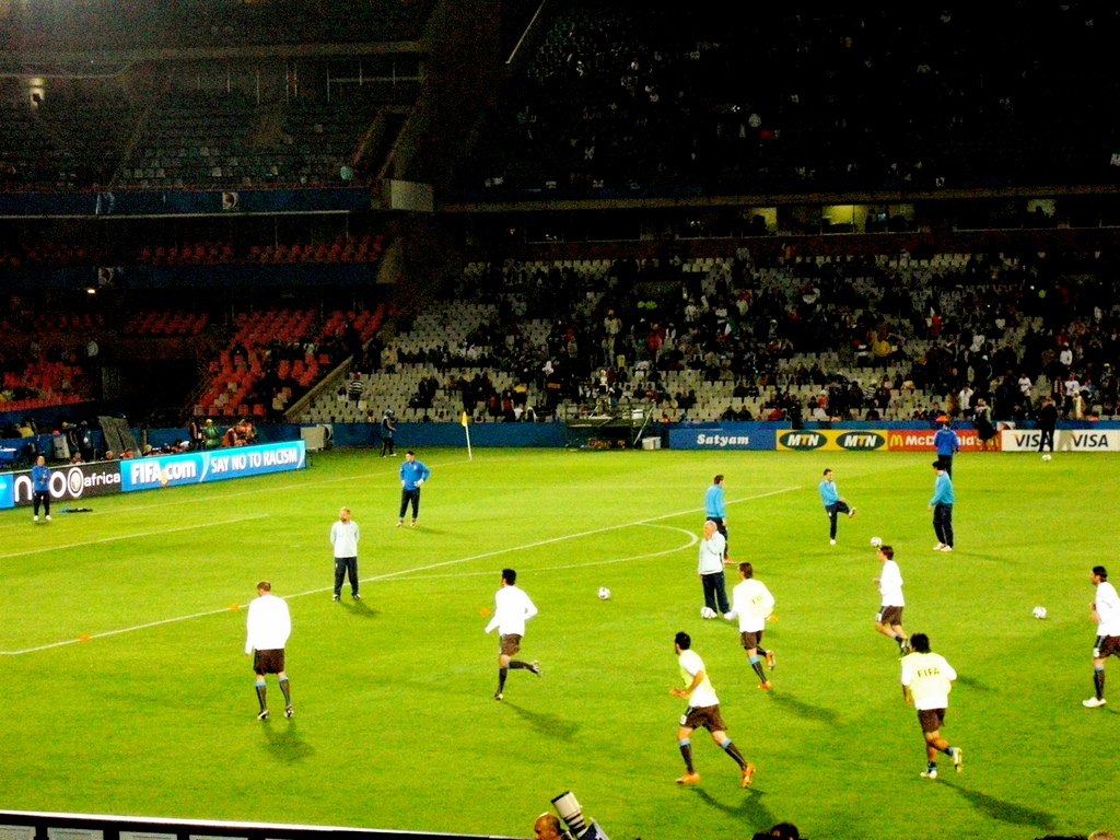 Italy warming up before the USA game