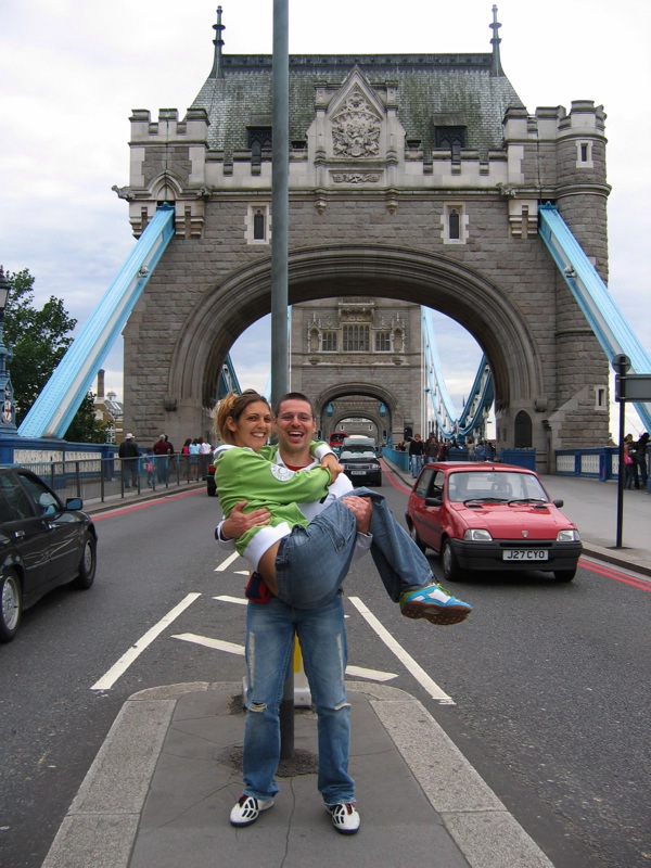 Tower Bridge: love