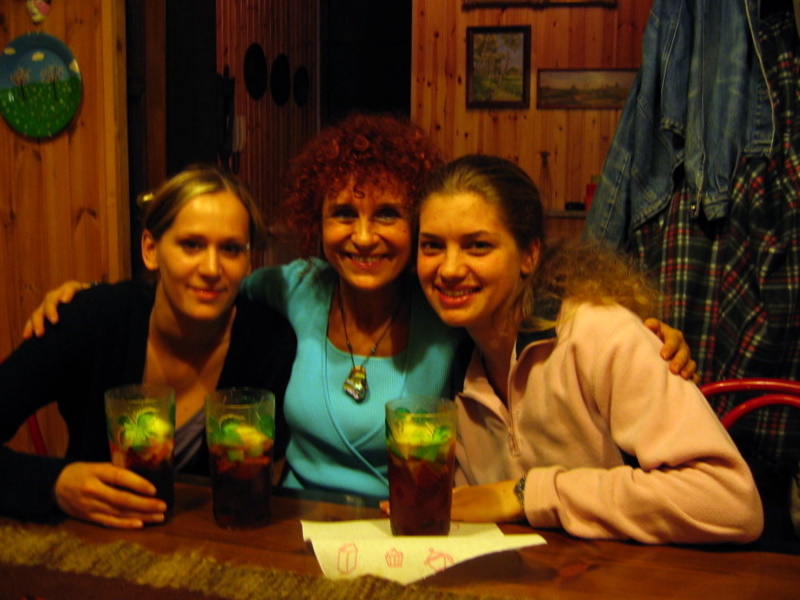 Olga, Mum, Lindsey